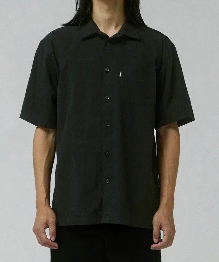 Former Legacy SS Shirt - BLACK
