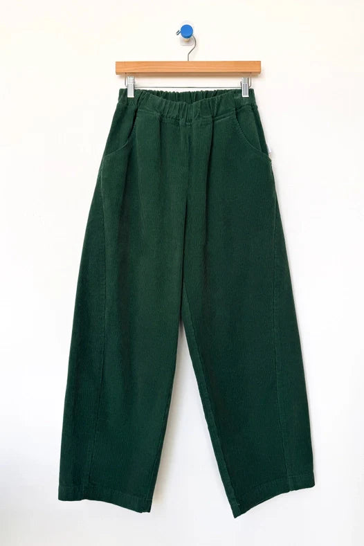 Le Bon Shoppe Arc Pants Corduroy - GREEN