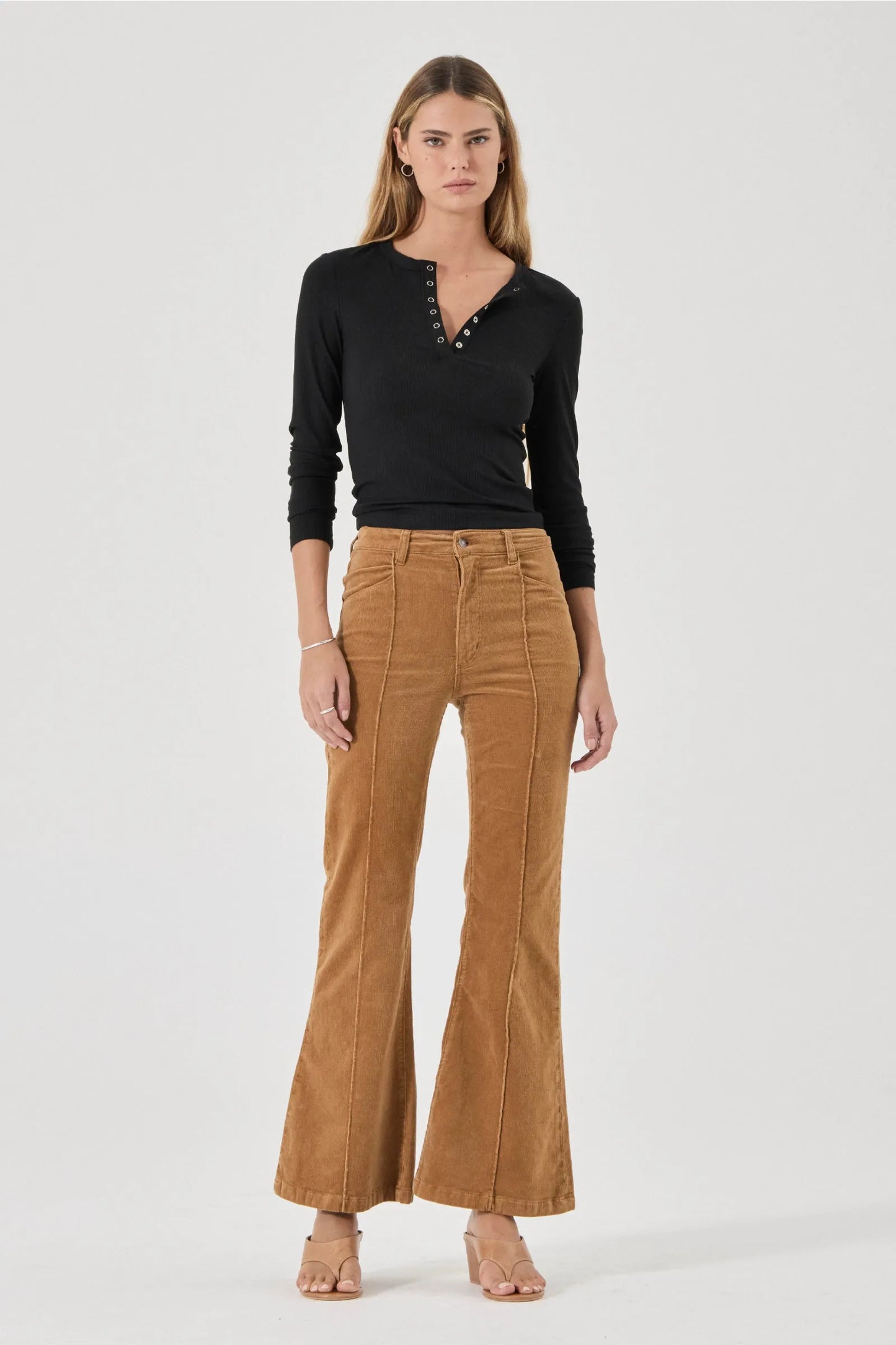 Rolla’s Eastcoast Flare Deco Caramel
